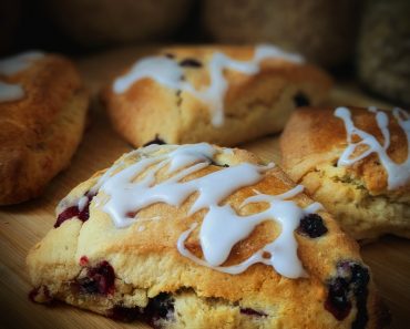 How to make Blackcurrant Scones
