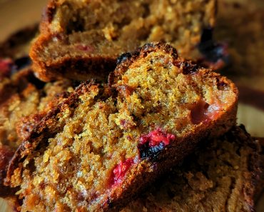 How To Make Berry and Banana Bread