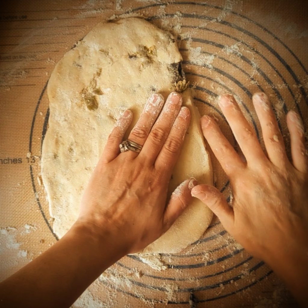 Fougasse bread shaping