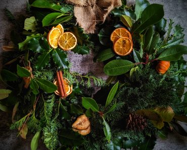 How to make a Foraged Christmas Wreath