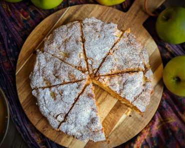 How To Make a French Apple Cake