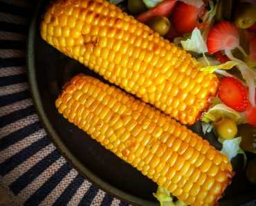 Simple and Delicious Air Fryer Corn on the cob